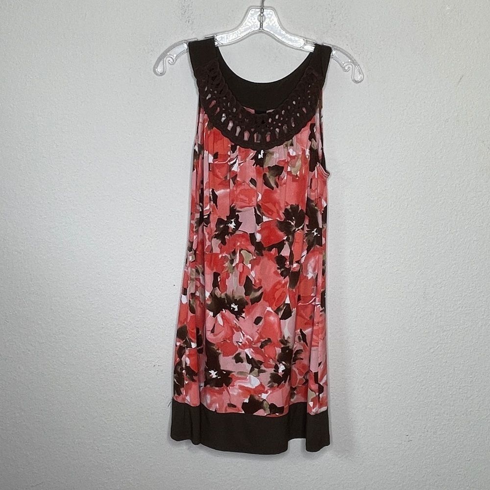 Wrapper‎ Dress - Picture 7 of 8